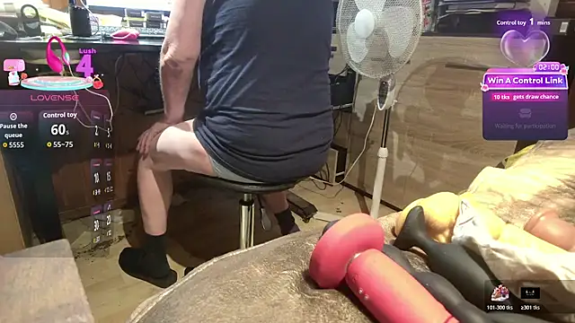 misteryman1956 online show from 07/24/26, 05:33