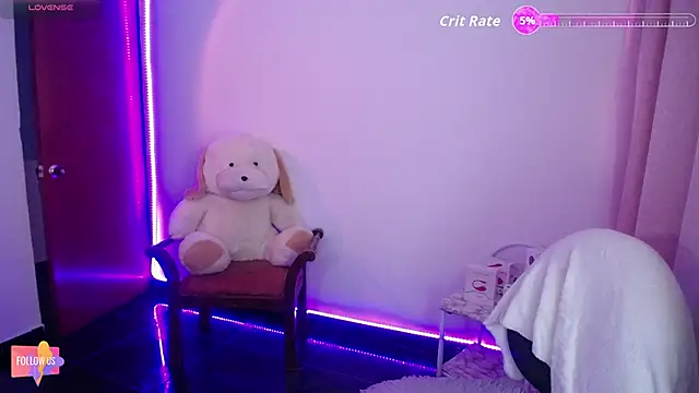 Snapshot of sweet_velvett chatting on 04/28/26, 10:48 sweet velvett online show from 04/28/26, 10:48