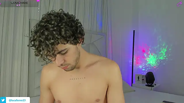 Luca ferrer  online show from 02/10/26, 03:10