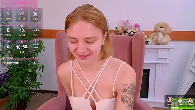 Snapshot of MirraBellanta chatting on 11/16/25, 10:59 MirraBellanta online show from 11/16/25, 10:59