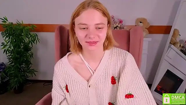 Snapshot of MirraBellanta chatting on 11/18/25, 10:47 MirraBellanta online show from 11/18/25, 10:47