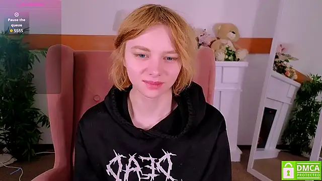 Snapshot of MirraBellanta chatting on 02/04/26, 11:09 MirraBellanta online show from 02/04/26, 11:09