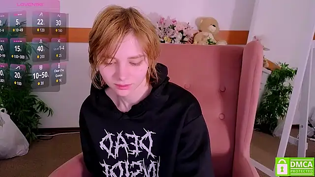 Snapshot of MirraBellanta chatting on 02/07/26, 12:03 MirraBellanta online show from 02/07/26, 12:03