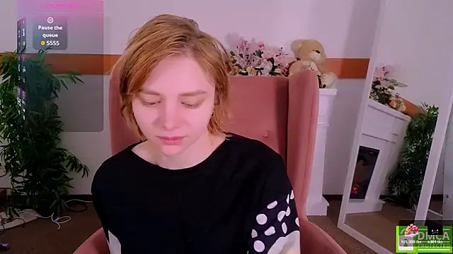 Snapshot of MirraBellanta chatting on 02/11/26, 12:48 MirraBellanta online show from 02/11/26, 12:48