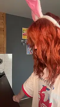 such juicee online show from 04/06/26, 04:46