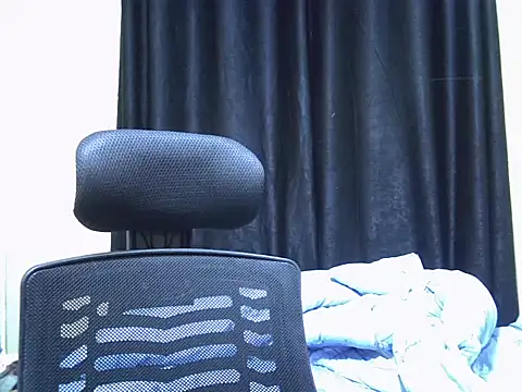 Horny-slut  online show from 09/19/25, 04:36