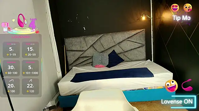 NatashaMason  online show from 10/03/25, 12:57