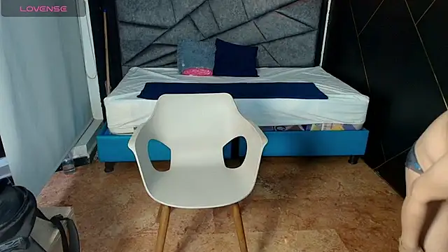 NatashaMason  online show from 10/04/25, 12:14