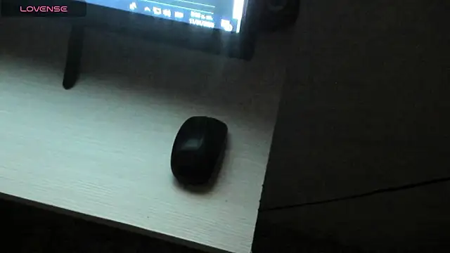 Snapshot of nicole__parker1 chatting on 01/11/25, 11:56 nicole parker1 online show from 01/11/25, 11:56