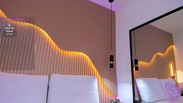 RenataJhonson  online show from 03/11/26, 06:30