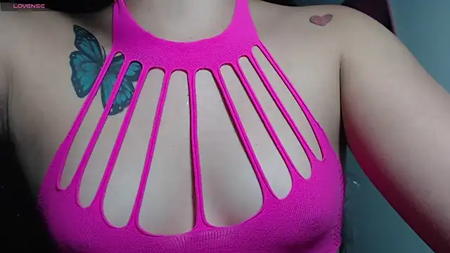 Snapshot of Helen_russo chatting on 12/31/24, 01:08 Helen russo online show from 12/31/24, 01:08