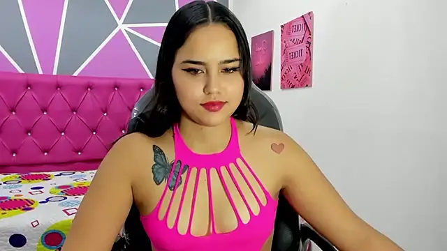 Snapshot of Helen_russo chatting on 03/01/25, 05:49 Helen russo online show from 03/01/25, 05:49