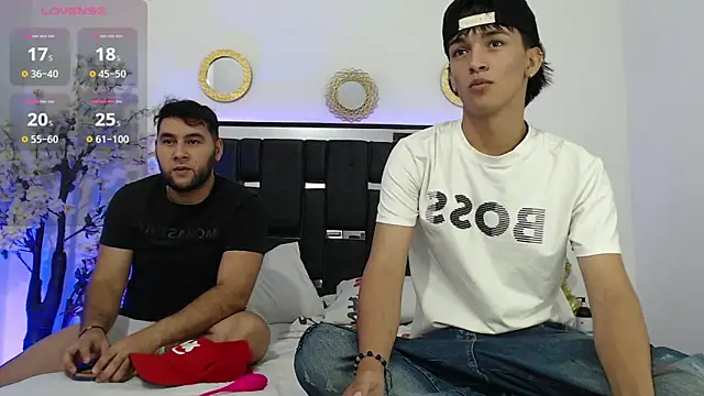 Snapshot of Valerio_22 chatting on 10/26/25, 12:16 Valerio 22 online show from 10/26/25, 12:16