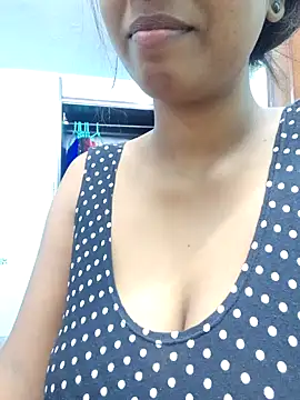 royaldoll-143 online show from 01/21/25, 08:21