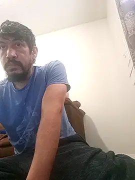 Snapshot of Curved4Pleasure chatting on 12/18/24, 08:47 Curved4Pleasure online show from 12/18/24, 08:47