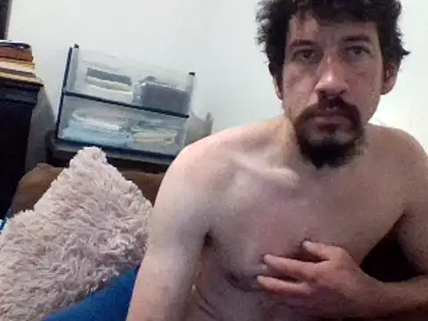 Snapshot of Curved4Pleasure chatting on 12/27/24, 07:03 Curved4Pleasure online show from 12/27/24, 07:03