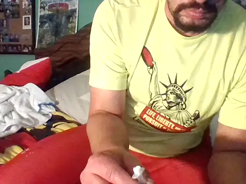 Snapshot of Curved4Pleasure chatting on 10/20/25, 09:32 Curved4Pleasure online show from 10/20/25, 09:32