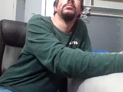 Snapshot of Curved4Pleasure chatting on 03/09/26, 08:40 Curved4Pleasure online show from 03/09/26, 08:40