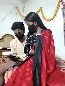 Snapshot of Lily_Baby_ chatting on 11/24/25, 04:12 Lily Baby online show from 11/24/25, 04:12