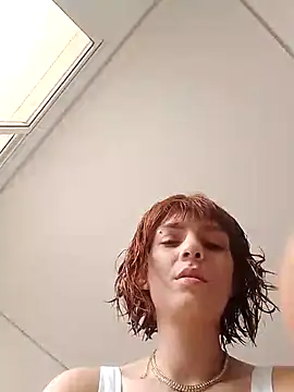 spacegirlll online show from 12/24/24, 03:16