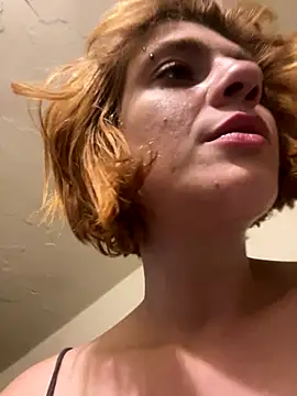 spacegirlll online show from 12/22/25, 08:11