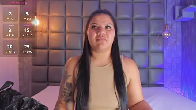 Snapshot of mile_uribe chatting on 02/21/25, 03:01 mile uribe online show from 02/21/25, 03:01