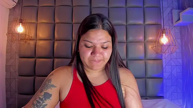 Snapshot of mile_uribe chatting on 03/21/25, 06:05 mile uribe online show from 03/21/25, 06:05