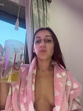 julialupato1606 online show from 01/31/25, 05:53