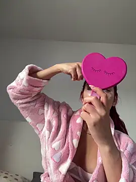 julialupato1606 online show from 02/12/25, 03:38