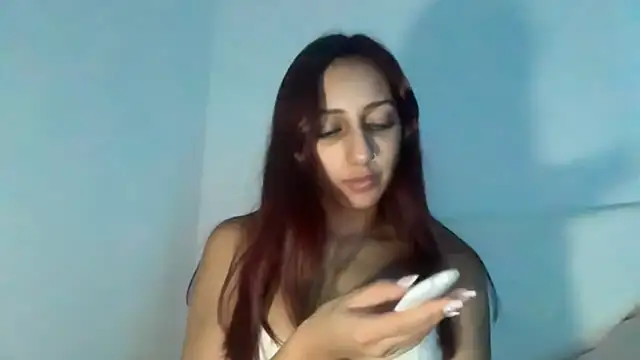 julialupato1606 online show from 10/21/25, 08:20