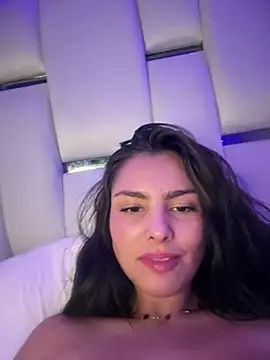 Maddy Rouse  online show from 01/06/25, 01:42