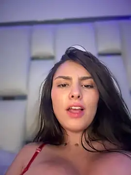 Maddy Rouse  online show from 01/18/25, 04:04