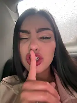 Maddy Rouse  online show from 01/05/26, 06:22