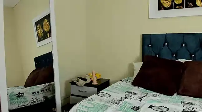 Snapshot of emagarcia chatting on 12/17/24, 01:38 emagarcia online show from 12/17/24, 01:38