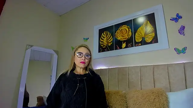 Snapshot of emagarcia chatting on 10/02/25, 12:34 emagarcia online show from 10/02/25, 12:34