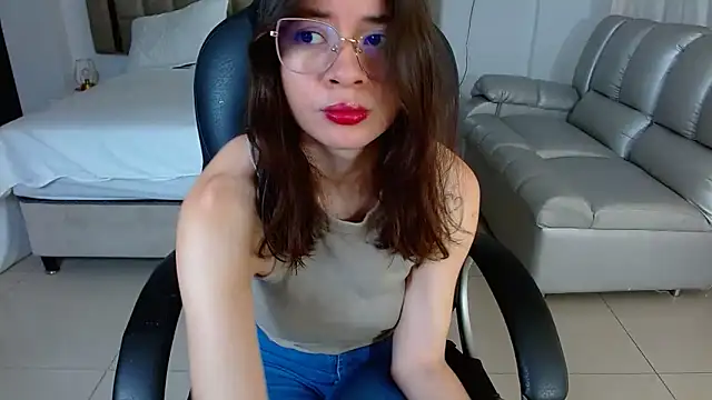 zoecruzz online show from 02/12/26, 02:23