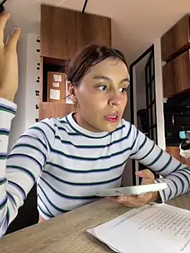 Katee Jones online show from 03/12/25, 10:50