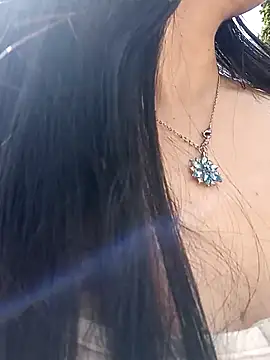  laina  online show from 01/02/25, 03:19