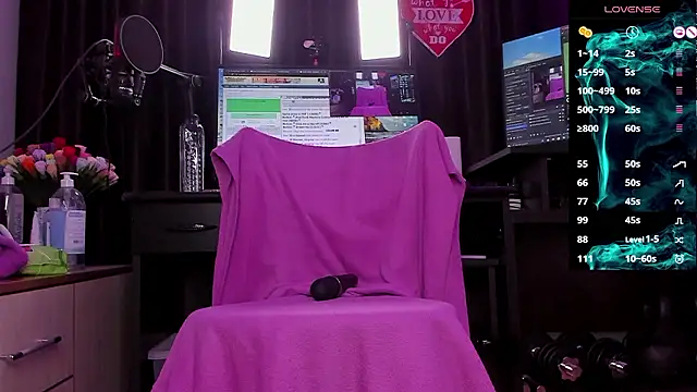 Snapshot of Raissa_sky26 chatting on 12/08/24, 02:39 Raissa sky26 online show from 12/08/24, 02:39