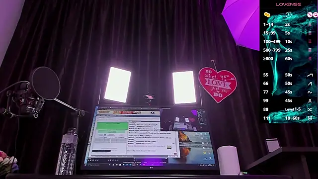 Snapshot of Raissa_sky26 chatting on 01/08/25, 02:35 Raissa sky26 online show from 01/08/25, 02:35