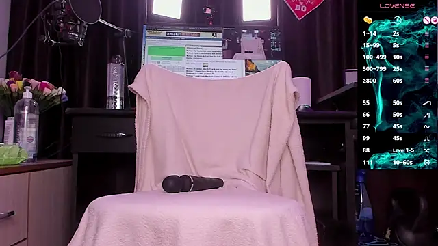 Snapshot of Raissa_sky26 chatting on 01/10/25, 02:35 Raissa sky26 online show from 01/10/25, 02:35
