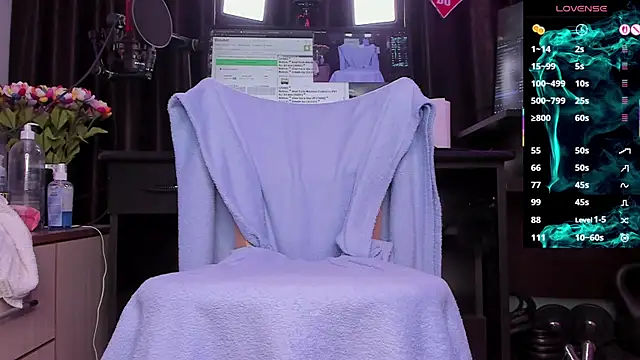 Raissa sky26 online show from 04/18/26, 02:48