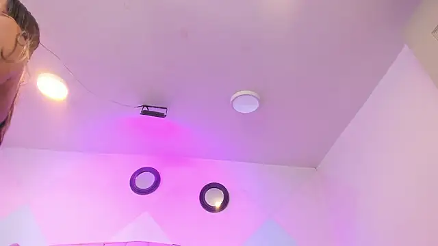 BritneyCollins online show from 02/04/26, 12:11