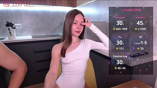 Snapshot of lekfull-kitten chatting on 09/12/25, 12:00 lekfull-kitten online show from 09/12/25, 12:00