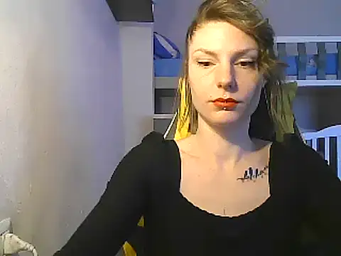 Feli blue online show from 02/18/25, 08:59