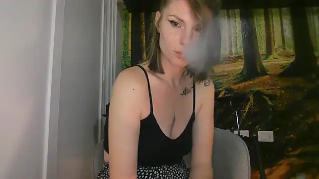 Feli blue online show from 11/30/25, 10:25