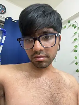 BoyzaraHatke online show from 03/08/26, 04:22