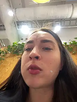 Holly Play online show from 01/03/25, 12:19