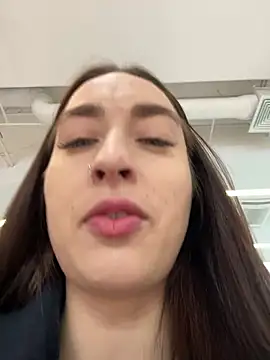 Holly Play online show from 01/21/25, 09:13