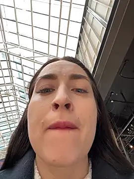 Holly Play online show from 02/06/25, 07:35